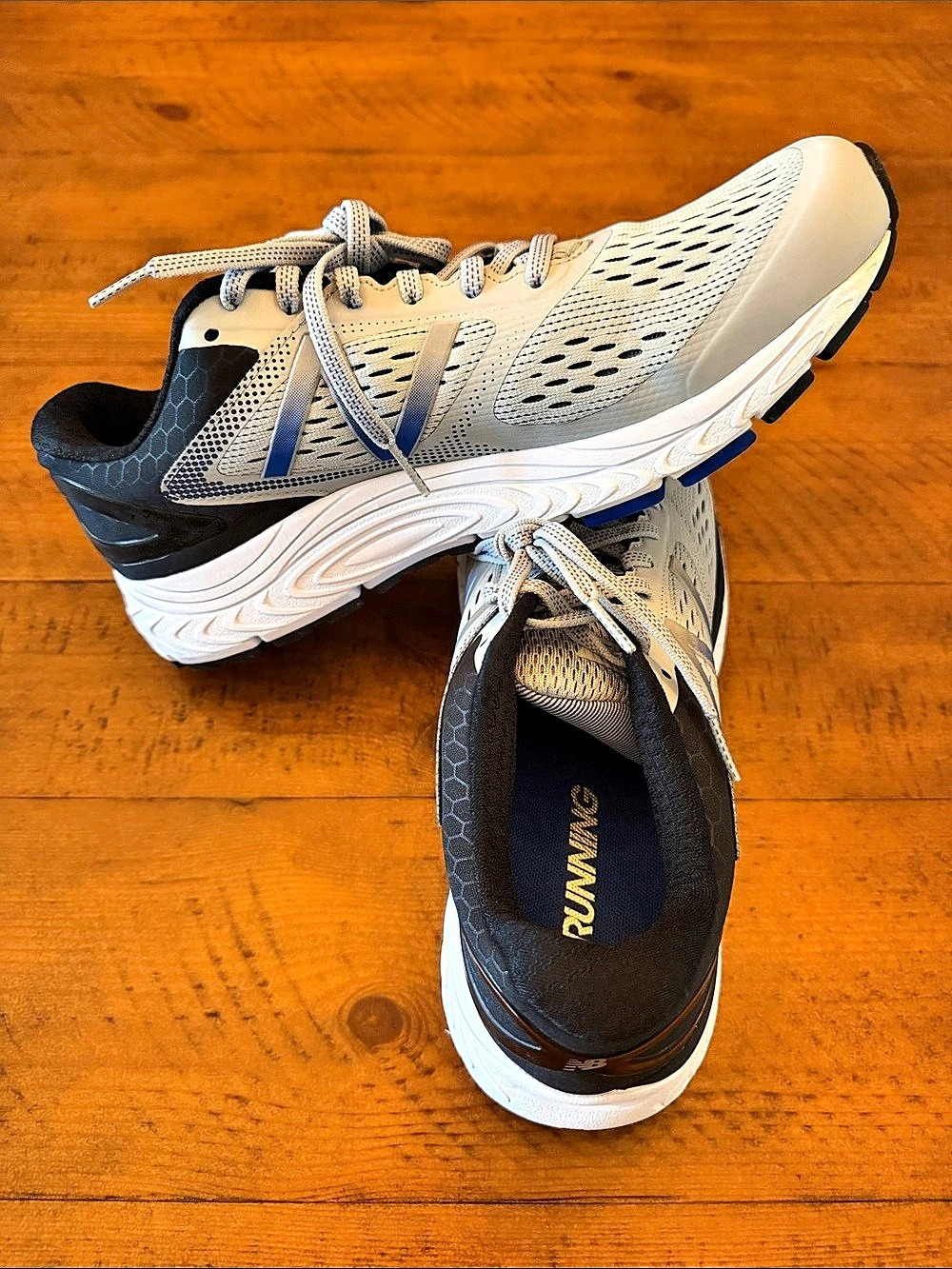 New Balance Fresh Foam X 1080v10 Athletic Shoes White & Blue US 10